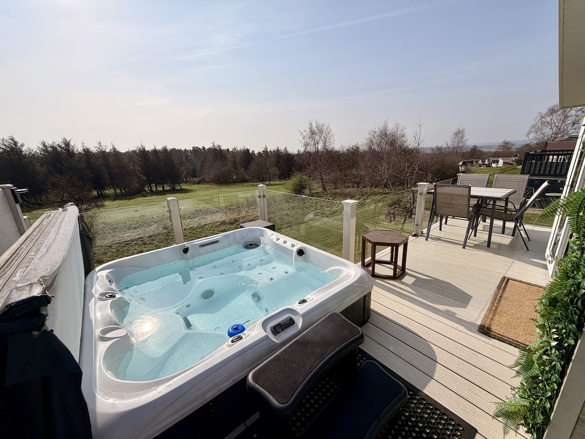 Private Hot Tub, Panoramic Views & Free Golf, Swarland