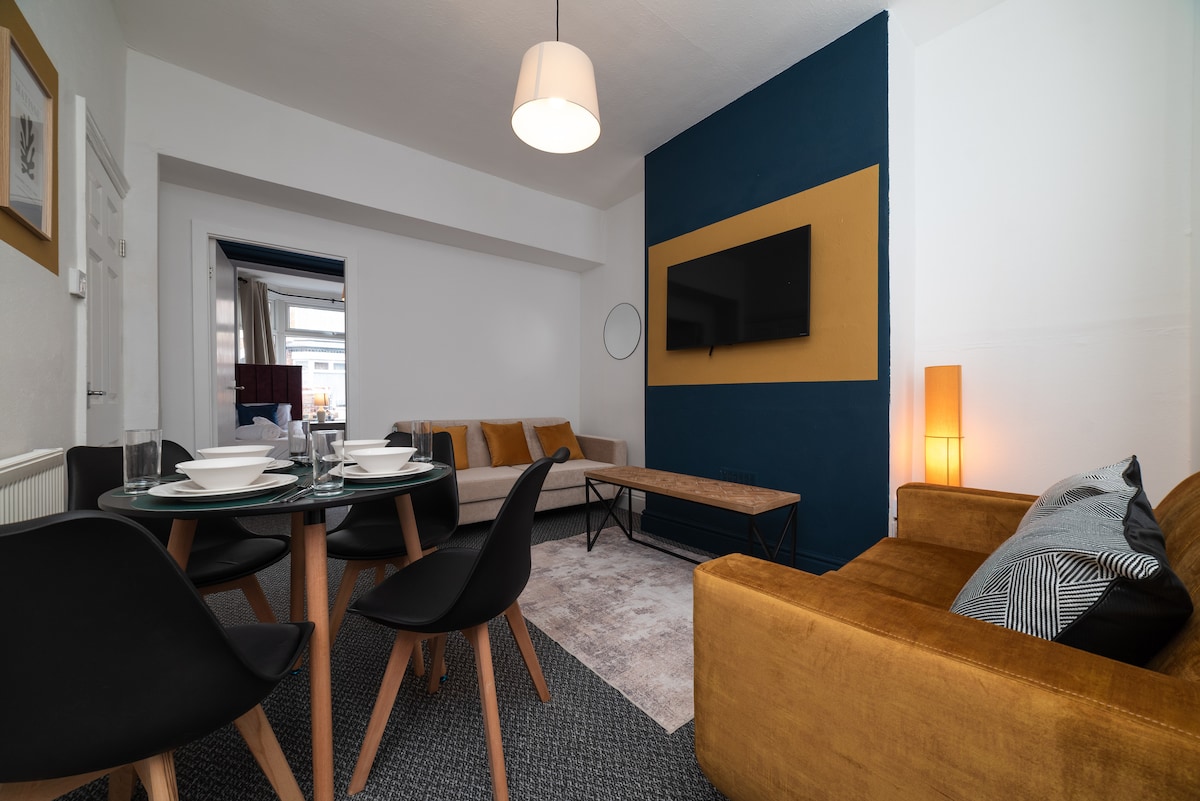 Hull City Stay | Sleeps 6, Kingston upon Hull
