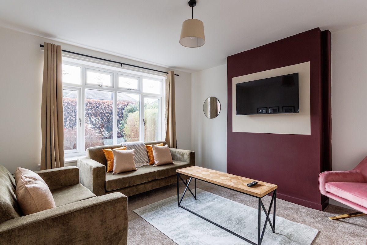 Big 4 Bed House Newcastle, Perfect for Groups, Tyne and Wear