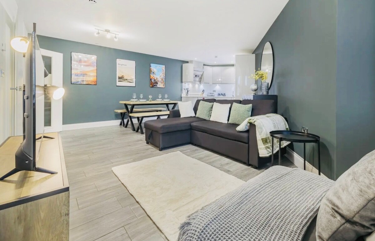 Central Brighton Apartment | 2 Bedrooms, Brighton and Hove