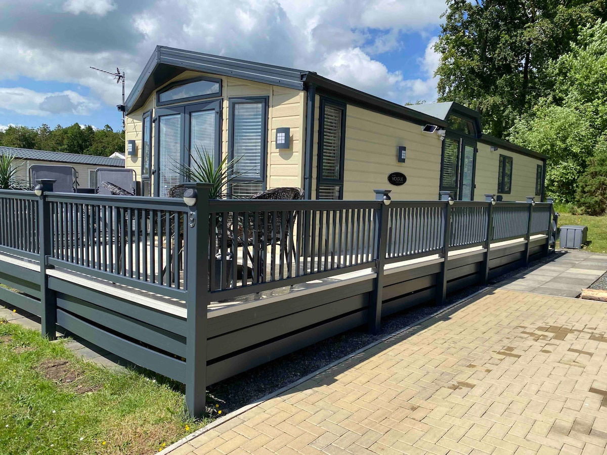 Cosy & Modern Cabin In Heart of Northumberland, Swarland
