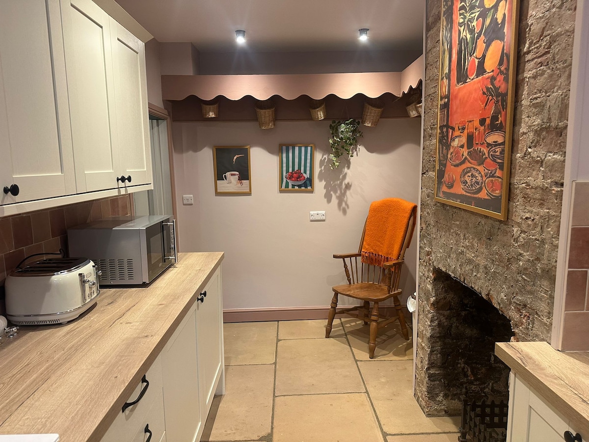 The Annexe | Large Garden | Private Gated House, Stockton-on-Tees