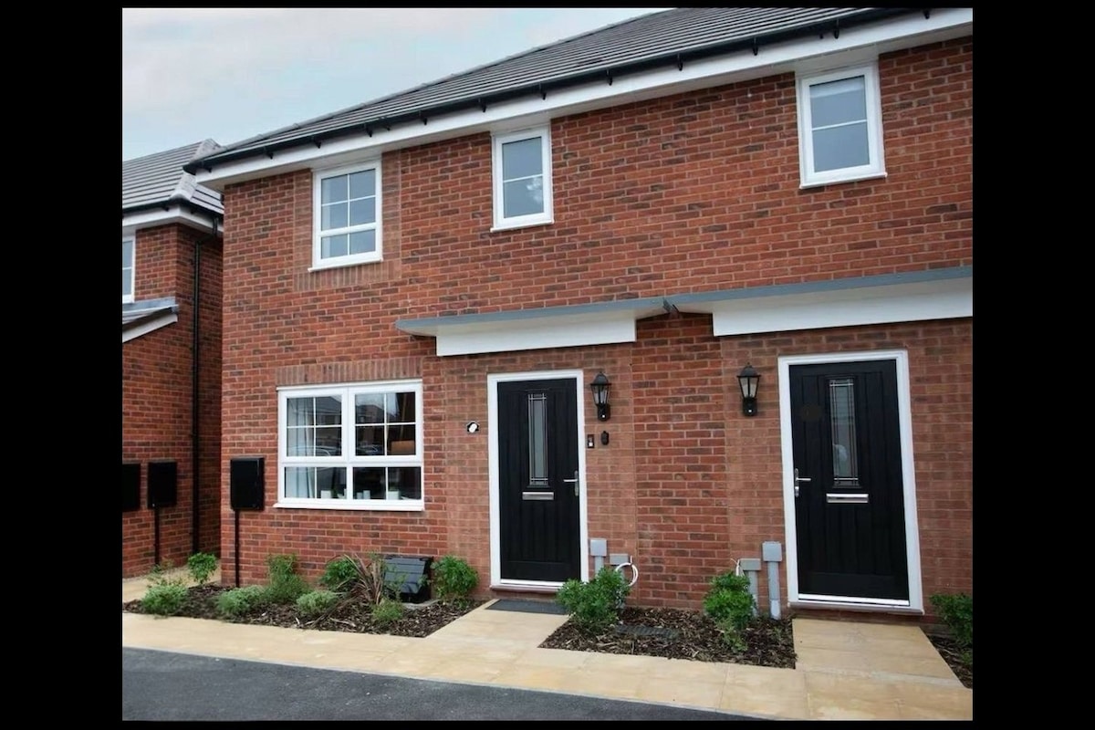 Smart 3 Bed House|Contractors &Families|Rugby,CV22, Warwickshire