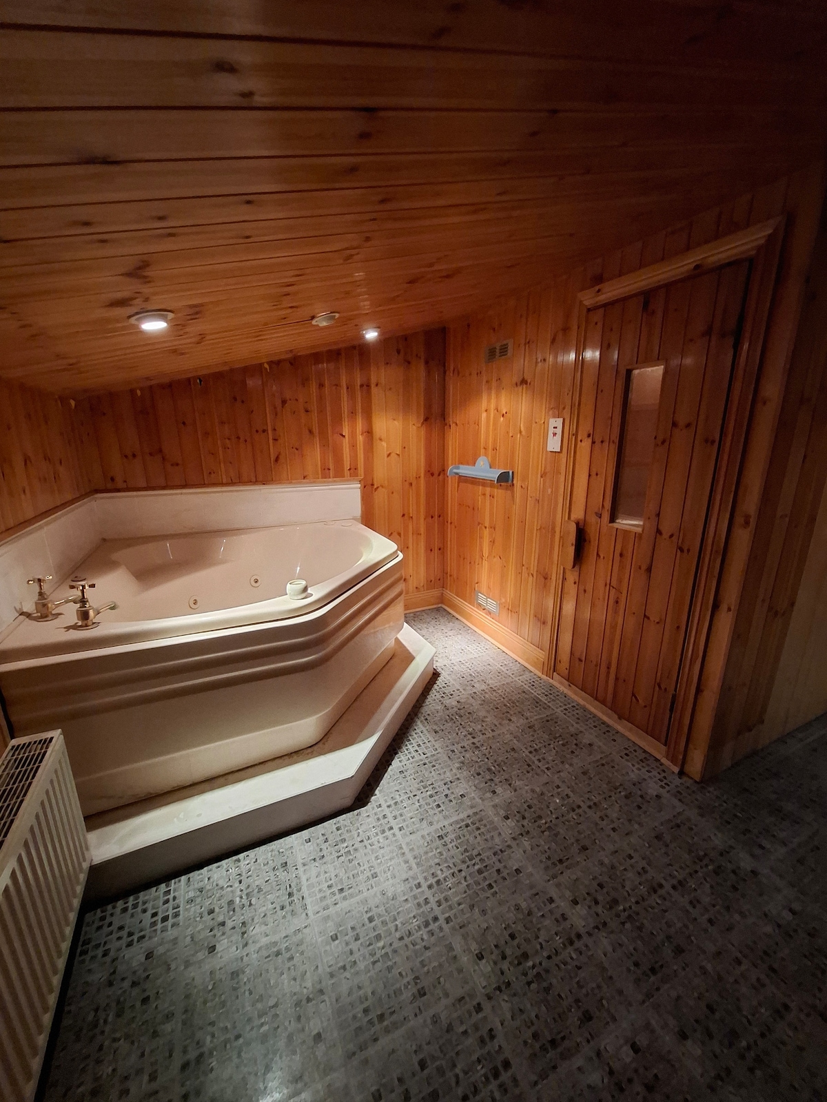 Alice House 3BR Peaceful Stay | Parking & WiFi, Tyne and Wear