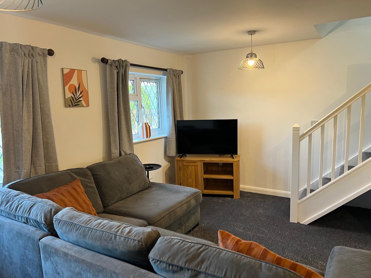 Cosy Flat Near Gatwick Free Parking, Reigate and Banstead